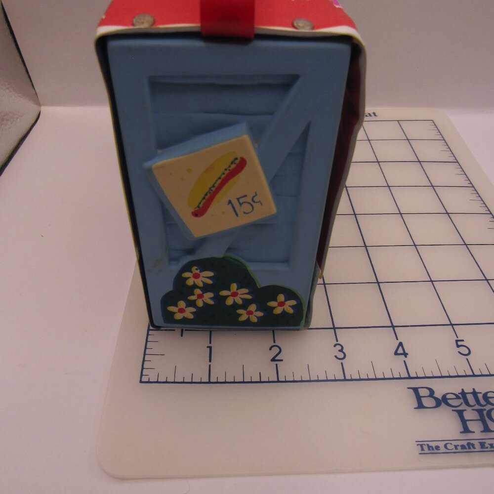 1966 Liddle Kiddles Hot Dog Stand - Picture 8 of 13